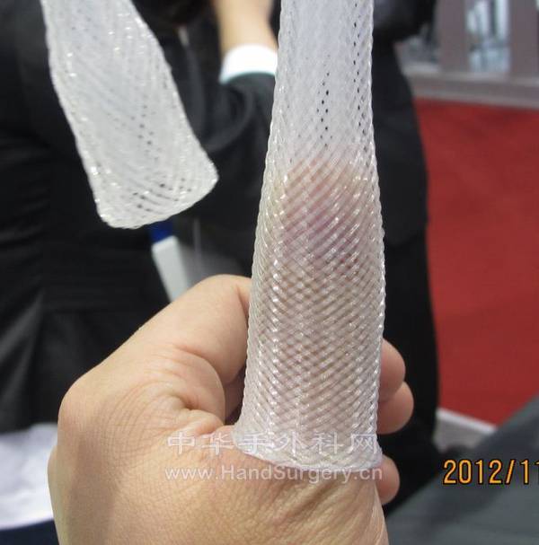 3_jpgr_thumb.jpg