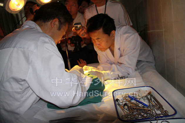 丁自海教授解剖.jpg