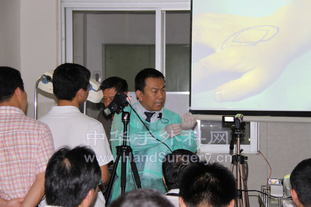 王增涛教授解剖室.jpg